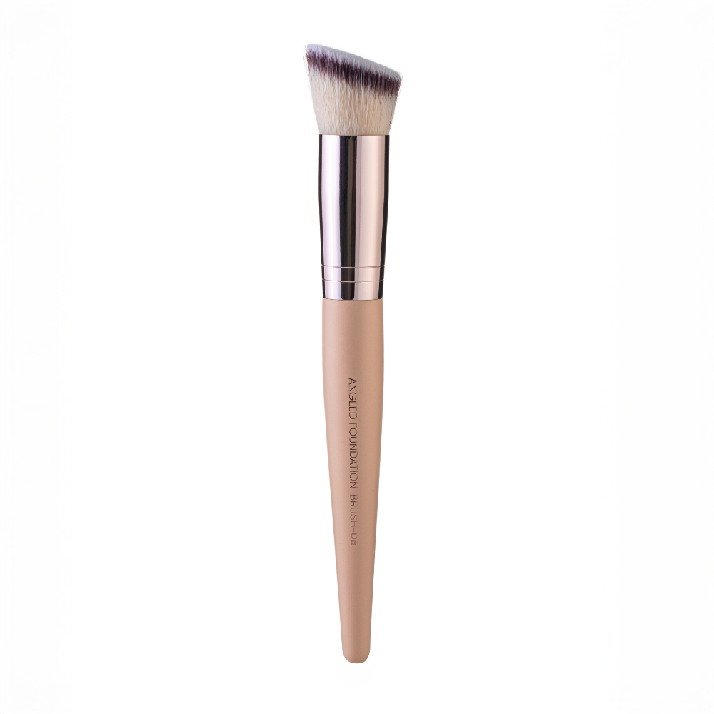 Neverti Angled Foundation Brush NP150.F06